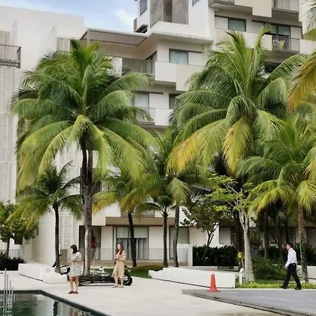 By The Sea Beach Front Sea View Apartment 3
